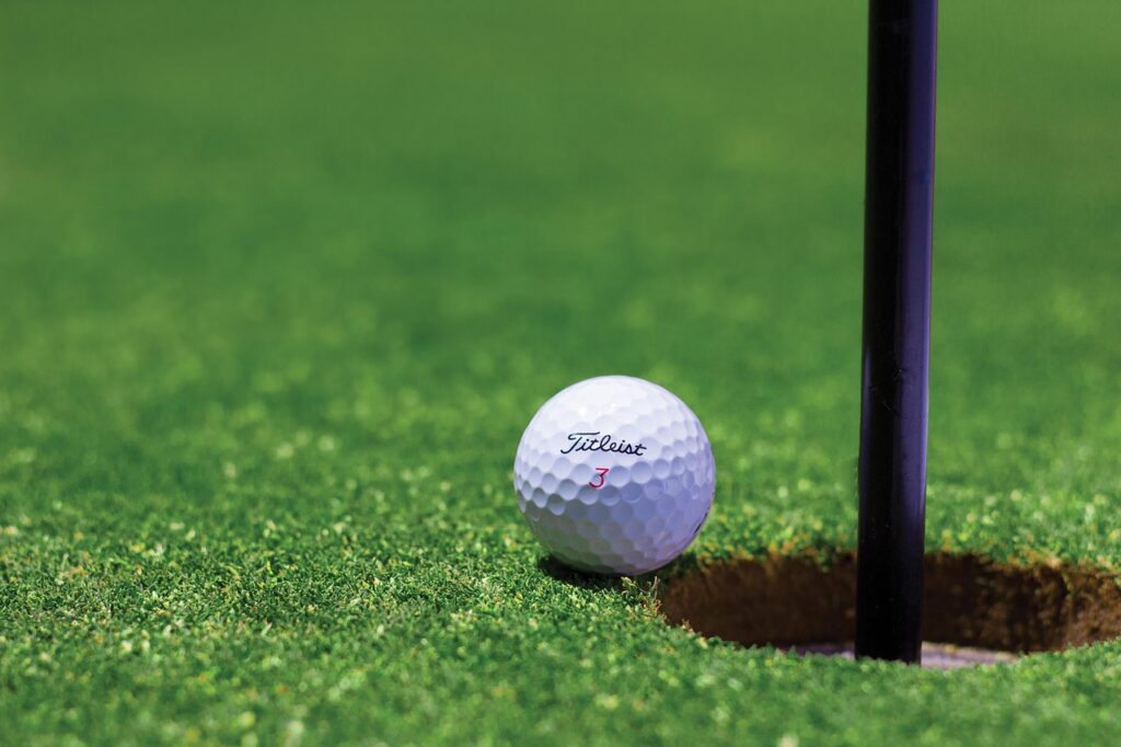 MacIntyre Sparks Early Drama at Royal Birkdale with Stunning Open Start