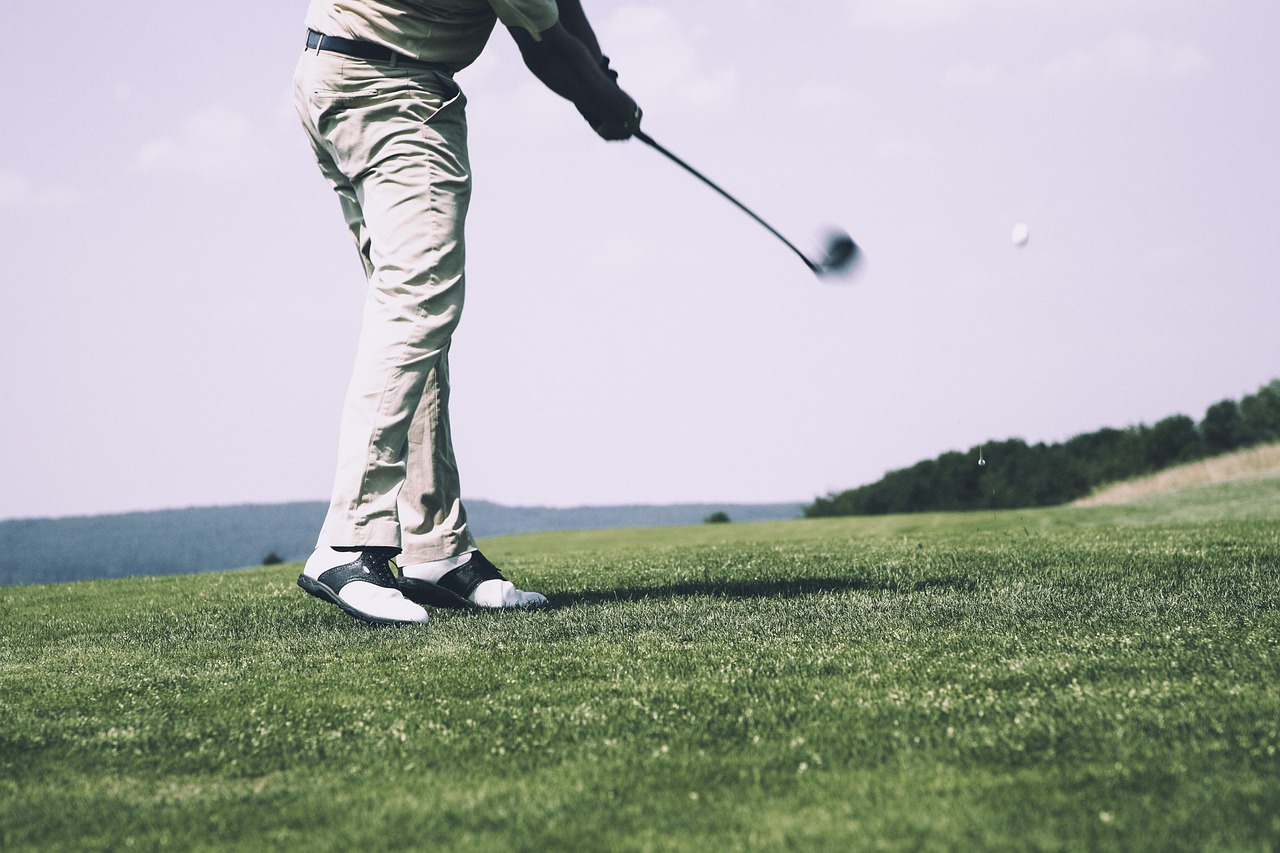 Scheffler Weathers Birkdale Winds to Surge into Open Championship Contention