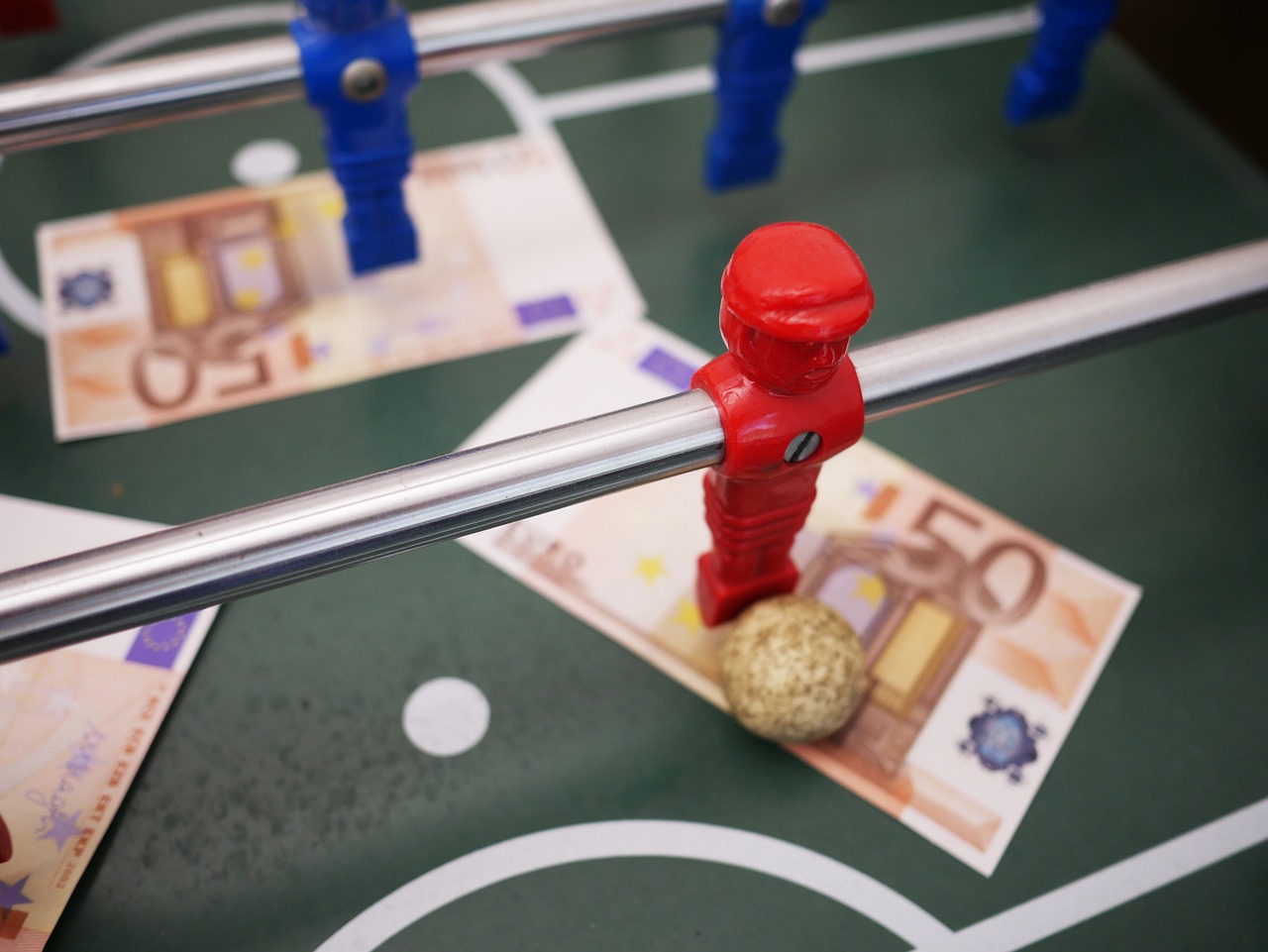Strategic Long-Shots: Analyzing Chris Fallica's Top Futures Bets for the 2025 Sports Season