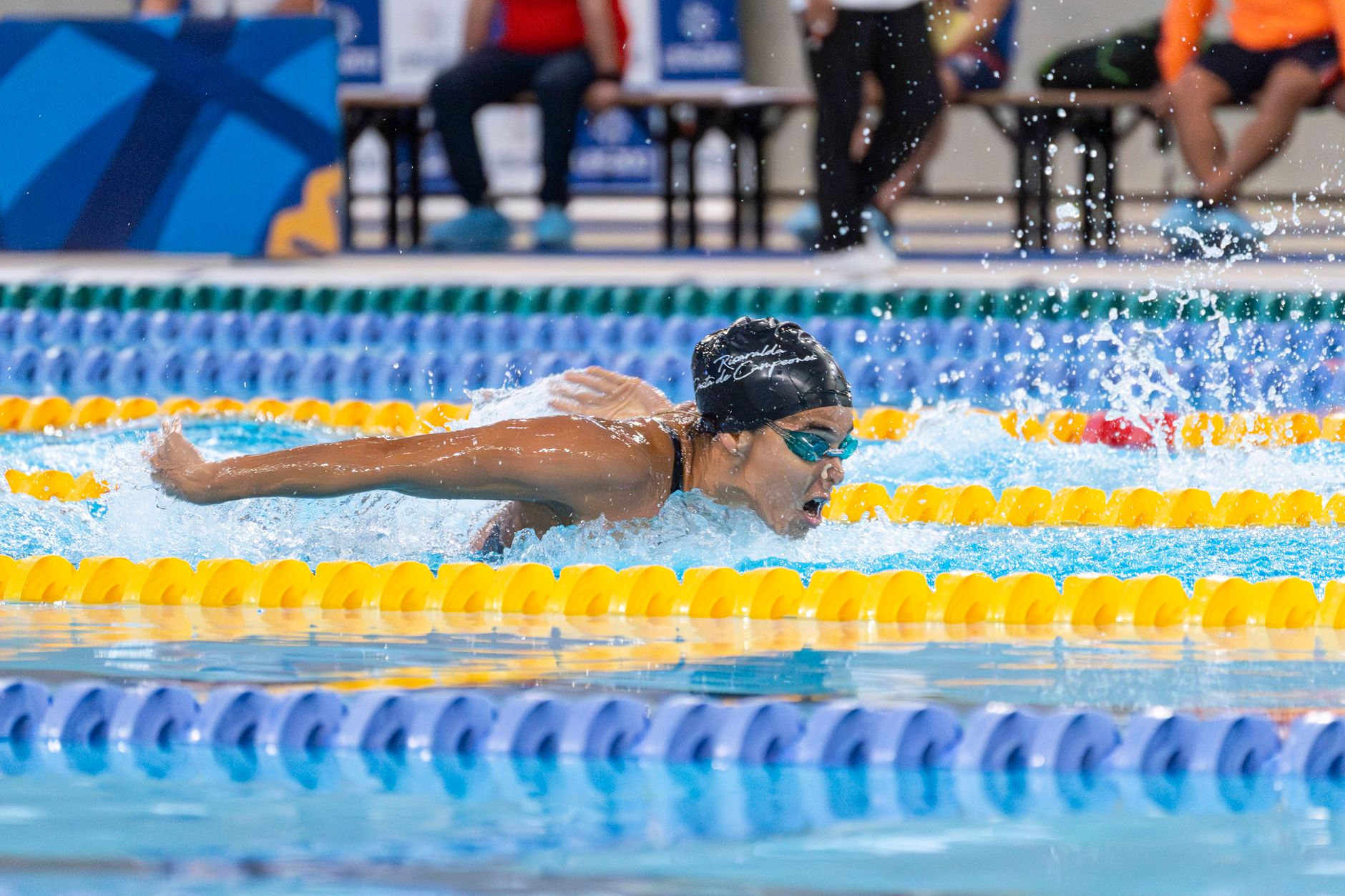 Summer McIntosh Breaks Championship Record as Australia Edges Out U.S. in Relay Thriller
