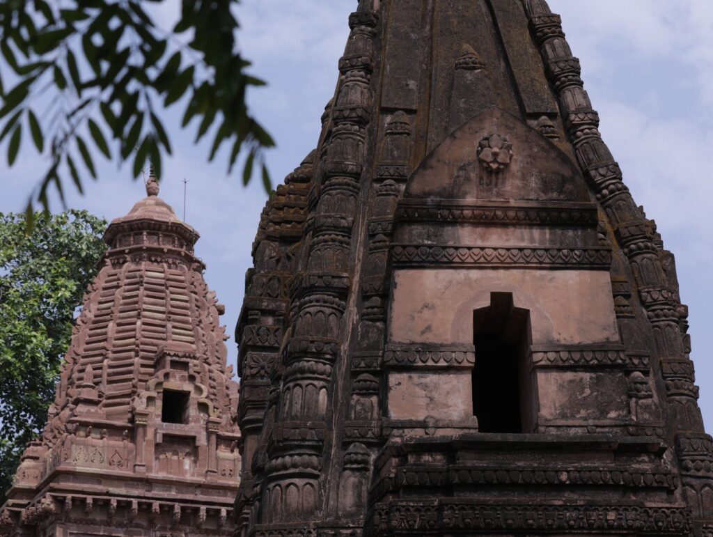 Explore the intricate architecture of historic stone temples in Ratanpur, Chhattisgarh, a remarkable heritage site.