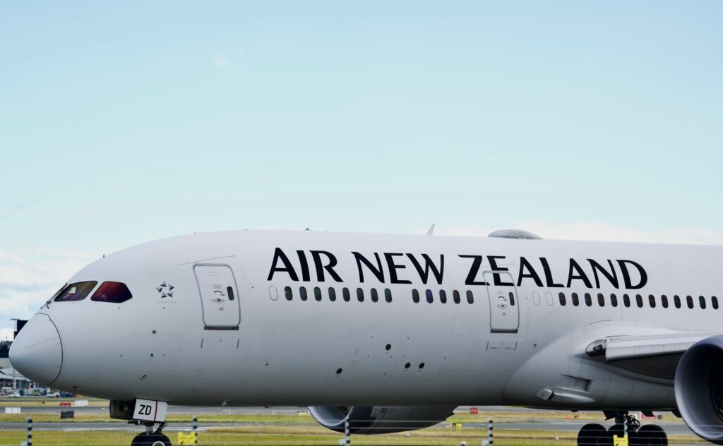 Air New Zealand Boeing 787 Dreamliner on the tarmac at Mascot Airport, Sydney, Australia.